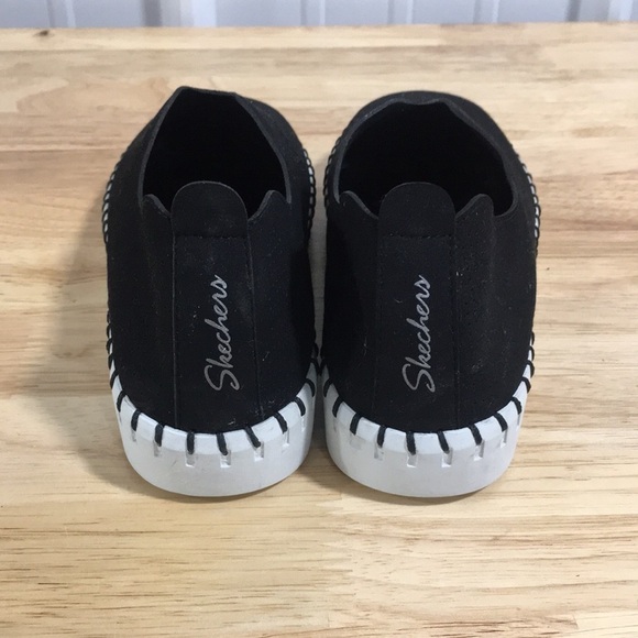 New NB Woman’s Skechers Air Cooled Memory Foam Slip-On Shoes - Picture 3 of 5